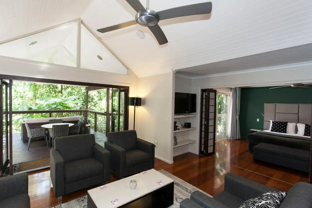 Songbirds Rainforest Retreat Mount Tamborine Villa