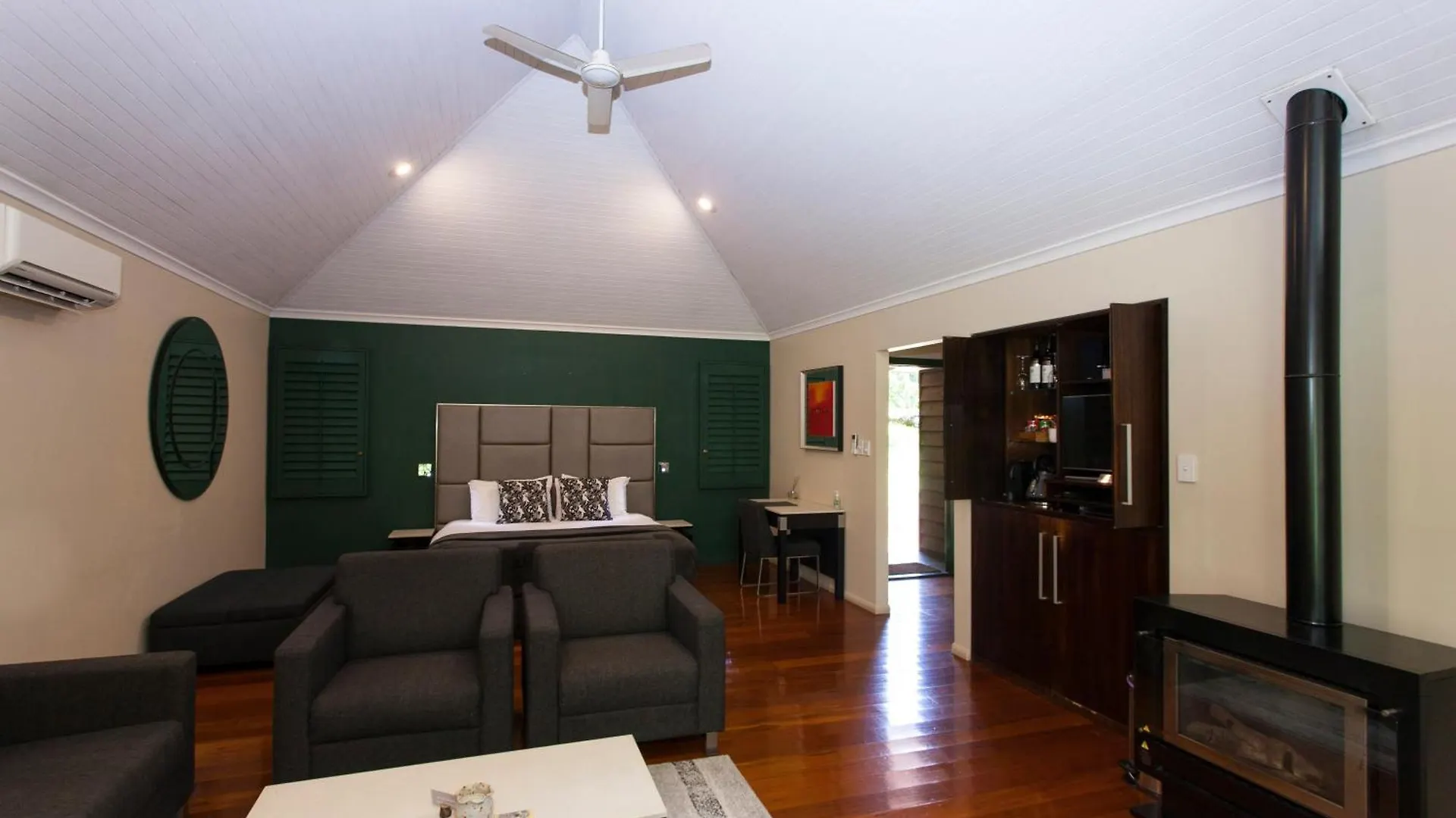 Songbirds Rainforest Retreat Mount Tamborine Australien